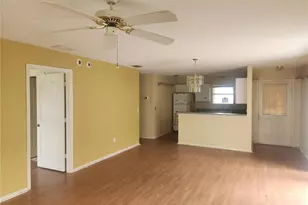 17449 SE 81st Newberry Ct, The Villages, FL 32162 - Photo 8
