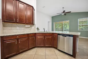 740 Preakness Cir, Deland, FL 32724 - Photo 12