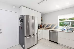 912 E Arizona Ave, Deland, FL 32724 - Photo 10