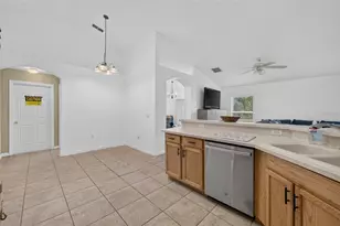 3149 Red Berry Ct, Deltona, FL 32725 - Photo 16