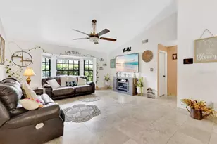 1304 Ariana Woods Cir, Auburndale, FL 33823 - Photo 6