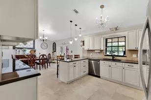 1304 Ariana Woods Cir, Auburndale, FL 33823 - Photo 4