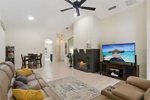 2535 E Lake Dr, Deland, FL 32724 - Photo 4