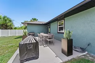 2817 Yule Tree Dr, Edgewater, FL 32141 - Photo 34