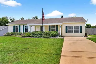 3018 Yorkshire Dr, Deltona, FL 32738 - Photo 4