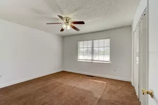 621 W Indiana Ave, Deland, FL 32720 - Photo 16