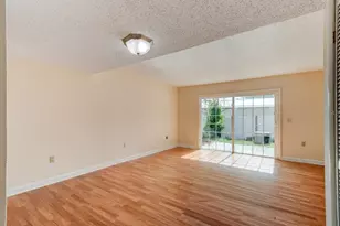 621 W Indiana Ave, Deland, FL 32720 - Photo 10