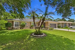 49 Fanshawe Ln, Palm Coast, FL 32137 - Photo 2