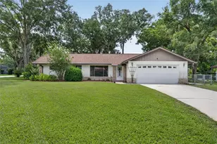 290 Sandyhook Ln, Deland, FL 32724 - Photo 2