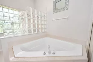 1837 E Glancy Dr, Deltona, FL 32725 - Photo 18