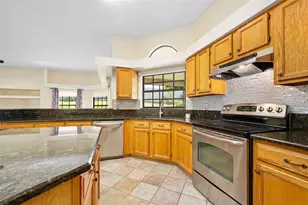 1837 E Glancy Dr, Deltona, FL 32725 - Photo 10