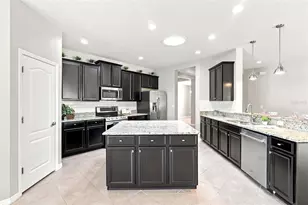 471 Breeders Cup Ct, Deland, FL 32724 - Photo 16