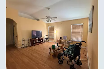 1011 Scenic View Circle, Minneola, FL 34715 - Photo 10