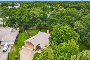 900 N Lakewood Terrace, Port Orange, FL 32127 - Photo 2