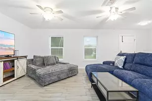 368 E Chelsea St, Deland, FL 32724 - Photo 6