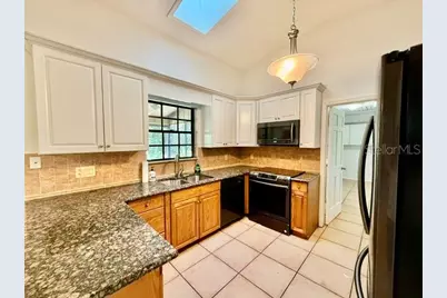 860 N Kansas Avenue, Deland, FL 32724 - Photo 6