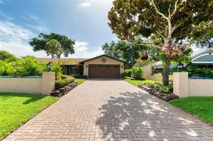 5 Magnolia Ave, Ormond Beach, FL 32174 - Photo 2