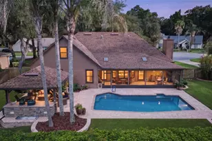1817 SE 34th Ln, Ocala, FL 34471 - Photo 2