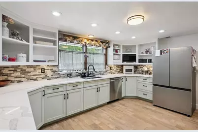 209 Alta Vista Street, Debary, FL 32713 - Photo 2