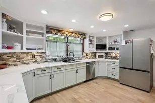 209 Alta Vista St, Debary, FL 32713 - Photo 2