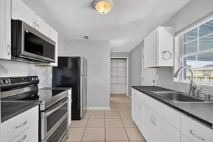 736 S Caroline St, Daytona Beach, FL 32114 - Photo 2