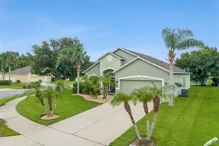 327 Marathon Ln, Sanford, FL 32771 - Photo 2