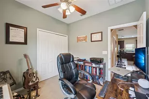 327 Marathon Ln, Sanford, FL 32771 - Photo 20