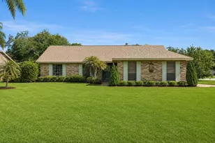 4 Bass Lake Dr, Debary, FL 32713 - Photo 2