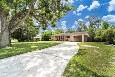 686 E Kentucky Avenue, Deland, FL 32724 - Photo 2