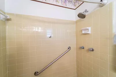 686 E Kentucky Avenue, Deland, FL 32724 - Photo 24