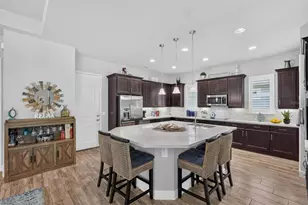 910 Creekwood Dr, Ormond Beach, FL 32174 - Photo 14