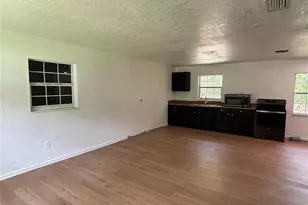 205 S Chandler Ave, Deland, FL 32724 - Photo 4