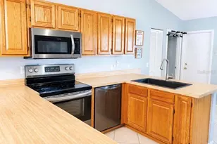 561 Astoria Dr, Deland, FL 32724 - Photo 10