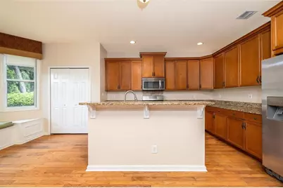 314 W Lake Victoria Circle, Deland, FL 32724 - Photo 10