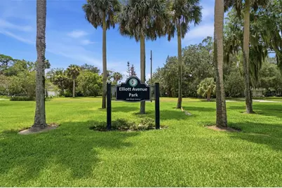 421 Elliott Avenue, Sanford, FL 32771 - Photo 2