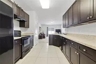 802 Grand Park Ct, Deland, FL 32724 - Photo 8