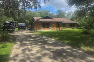 2417 S Oak Park Dr, Deland, FL 32724 - Photo 2