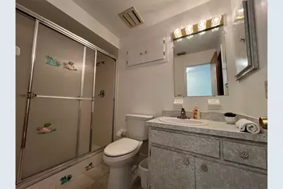 7812 N Gomez Avenue, Tampa, FL 33614 - Photo 32