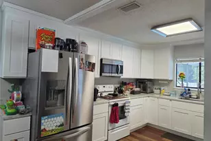1040 W Village Green Rd, Deland, FL 32720 - Photo 12