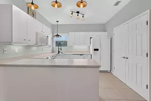 31 Magnolia Dr S, Ormond Beach, FL 32174 - Photo 4