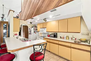 1320 W Taylor Rd, Deland, FL 32720 - Photo 10