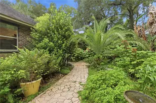 1925 Lady Bug Ln, Deland, FL 32720 - Photo 34