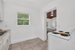 126 Harney St, Daytona Beach, FL 32114 - Photo 10