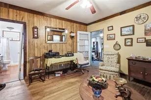 1413 E New York Ave, Deland, FL 32724 - Photo 2