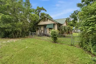 1413 E New York Ave, Deland, FL 32724 - Photo 24