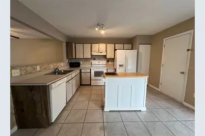 100 E Baywood Square, Daytona Beach, FL 32119 - Photo 4