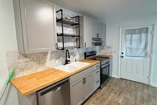 227 W Wisconsin Ave, Deland, FL 32720 - Photo 6