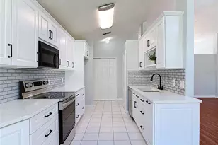 390 Magnolia Pl, Debary, FL 32713 - Photo 12