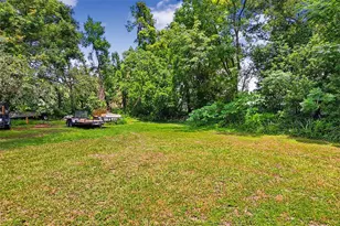 8725 N 26th St, Tampa, FL 33604 - Photo 24