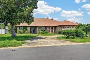 1624 Piccadilly Dr, Daytona Beach, FL 32117 - Photo 2